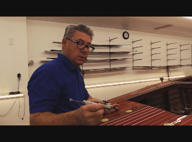 Antique Boat Shop Show: Pinstriping