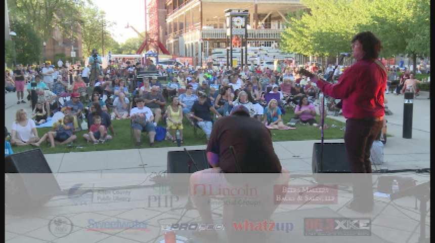 Rock the Plaza: 2017 Diamond Solitaire 6/10