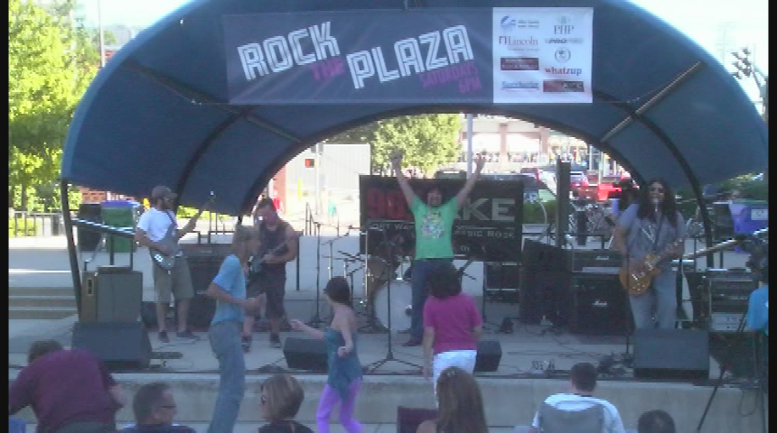 Rock the Plaza 2017: The Illegals 7/29