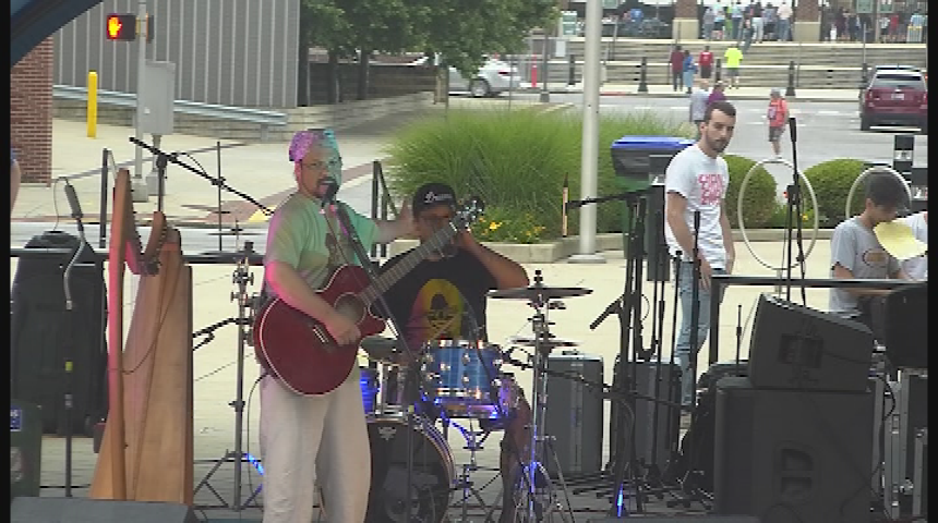 Rock the Plaza 2018: Dan Dickerson's Harp Condition 6/23