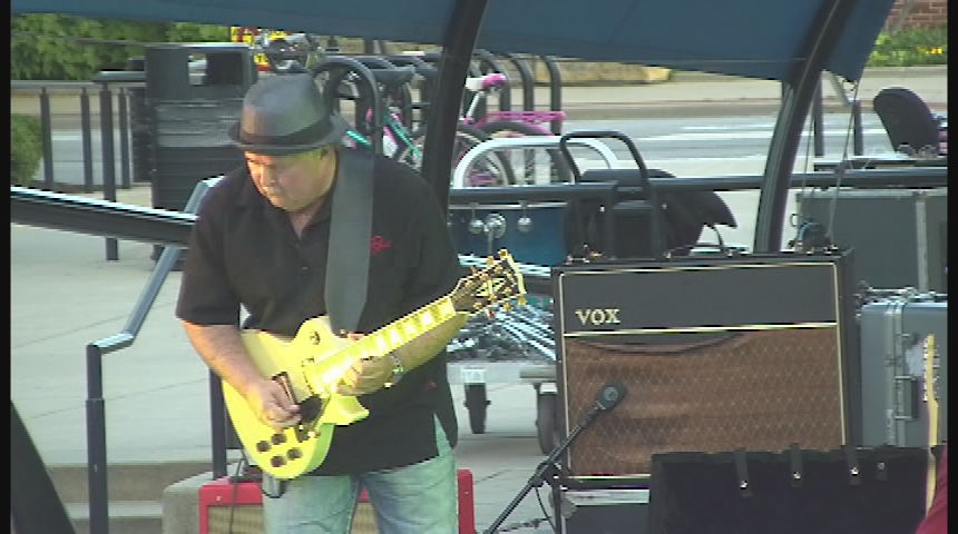 Rock the Plaza 2018: Damon Mitchell